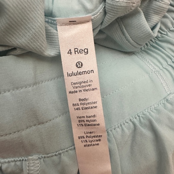 lululemon hotty hot - Picture 3 of 4